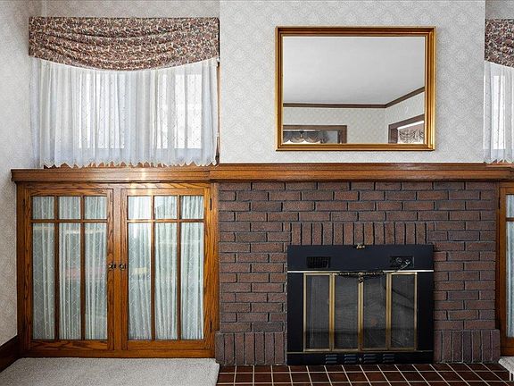 5th image of 510 E Main St