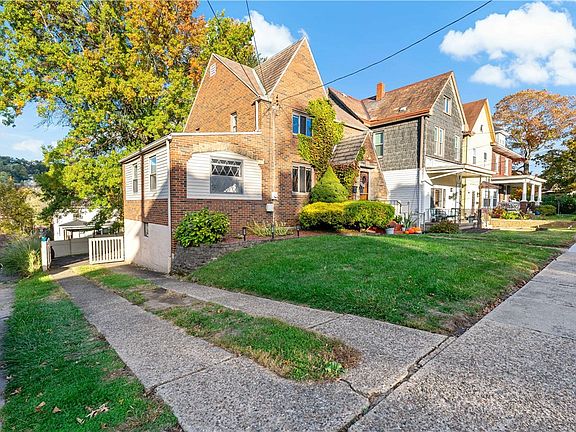 3rd image of 720 Clinton Pl