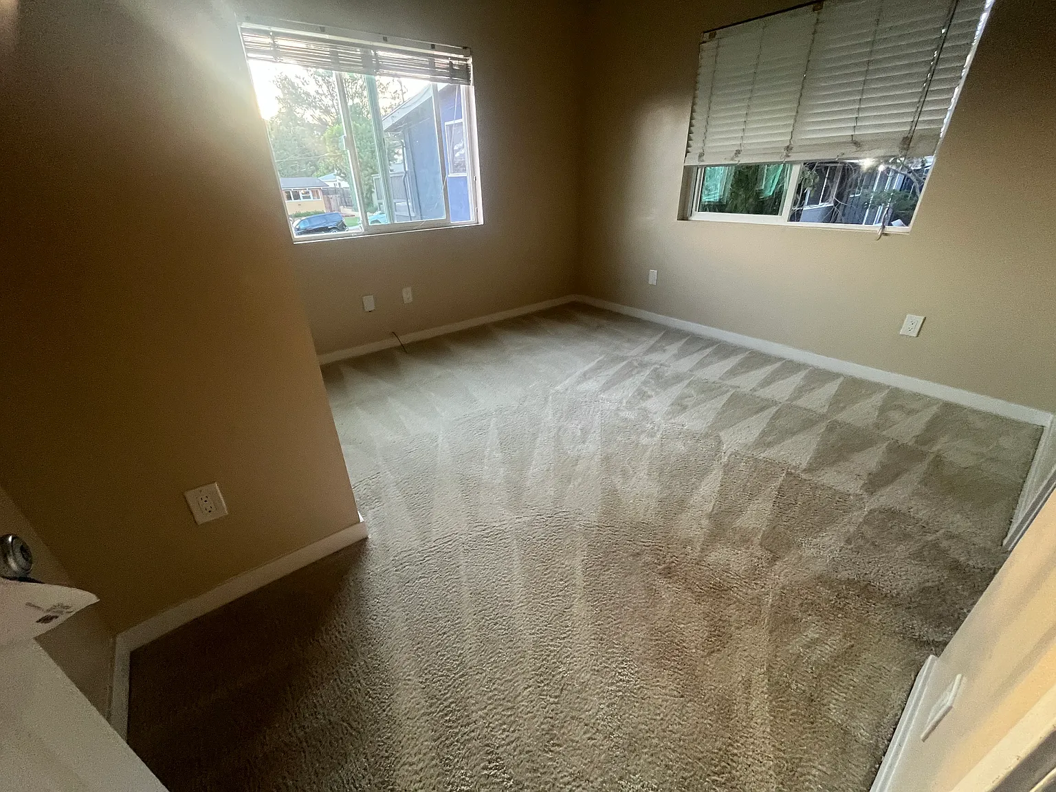 4 bed, $6,270 — Photo 3