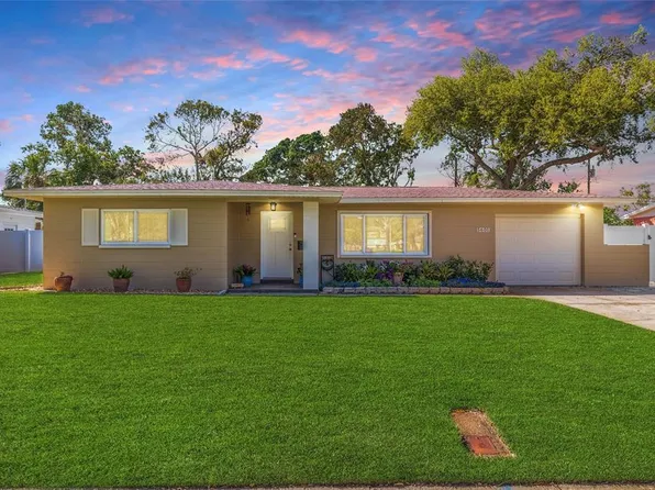 5601 4th St S, Saint Petersburg, FL 33705