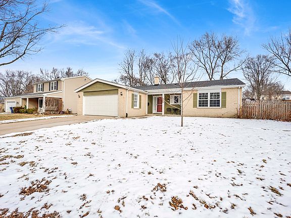 2nd image of 332 S River Rd