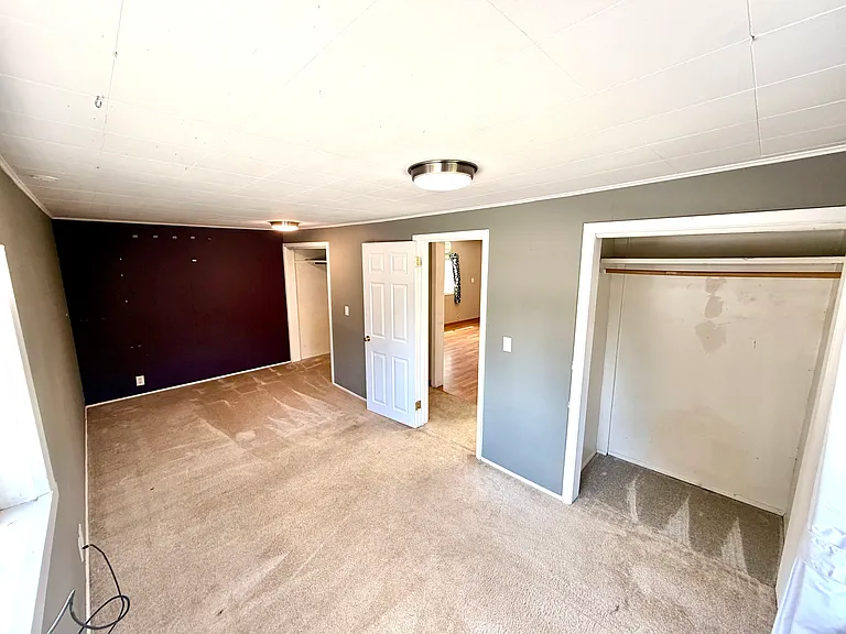 1108 Center Rd — Photo 9