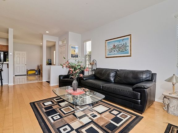 5th image of 10454 Scripps Poway Pkwy Unit 126