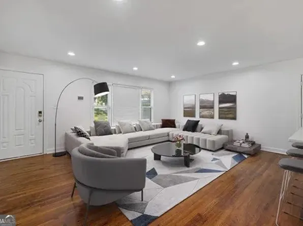 859 Kings Grant Dr NW, Atlanta, GA 30318