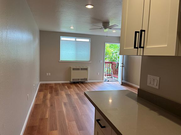5th image of 122 Sadi St Unit A