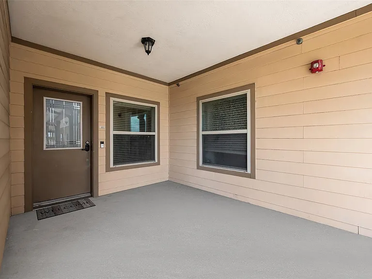 3501 Chenevert St #22 — Photo 24