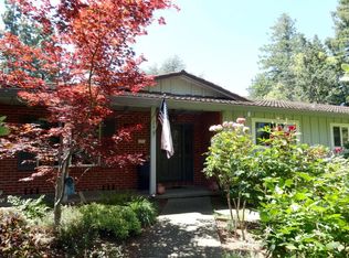 298 Cuesta Dr, Los Altos, CA 94022