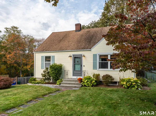 27 Soljer Drive, Waterford, CT 06385