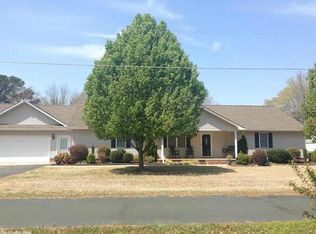 908 Holmes Rd, Searcy, AR 72143