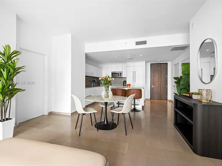 88 SW 7th St #2105 — Photo 2