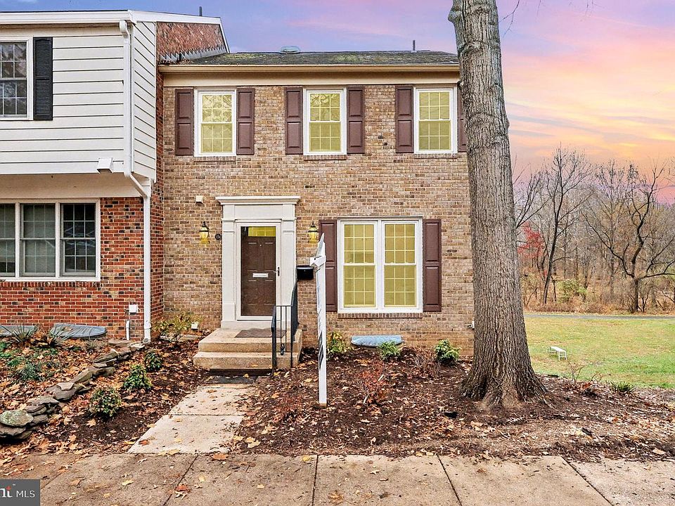 1st image of 554 Monet Dr