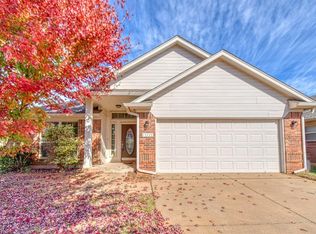 13333 SW 2nd St, Yukon, OK 73099