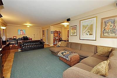 2nd image of 25 Sutton Pl S APT 3C