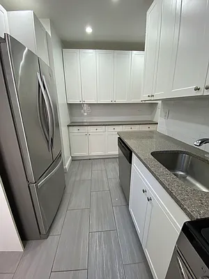 Rented by Kew Forest Realty Inc | media 13