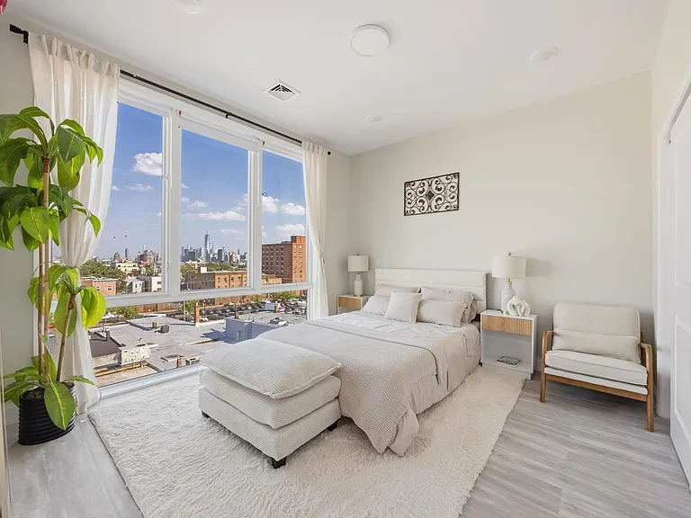 10 Lincoln St #3B — Photo 4