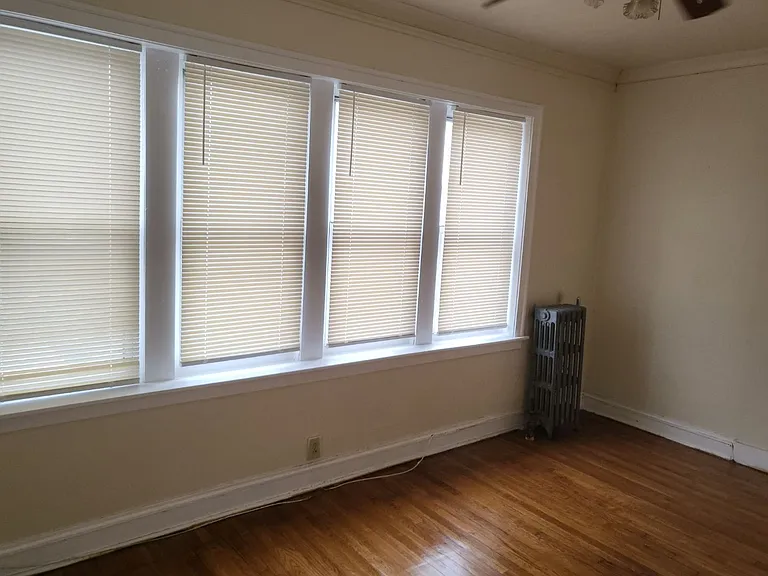6315 S California Ave — Photo 40