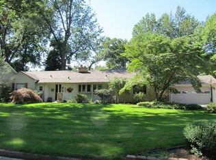 2739 W Rockridge Cir, Toledo, OH 43606