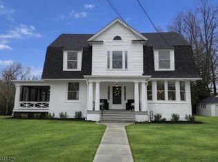 201 Maple Pl, Cranford Twp., NJ 07016