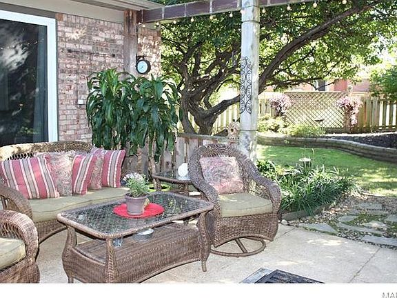 2nd image of 578 Stors Mill Ct