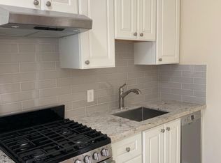 701 Rollins Rd APT 20, Burlingame, CA 94010