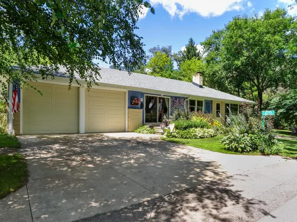 N1755 West Beach DRIVE, Lake Geneva, WI 53147