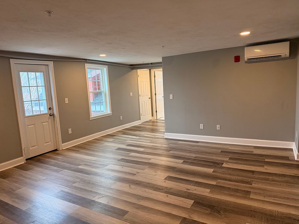 Living area angle 1.