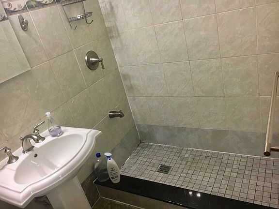 4th image of 2414 78th St