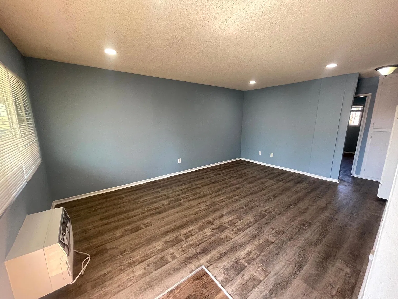 2 bed, 900 sqft, $2,650 — Photo 2