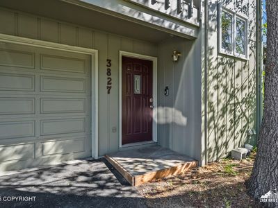 3827 Hampton Dr, Anchorage, AK, 99504