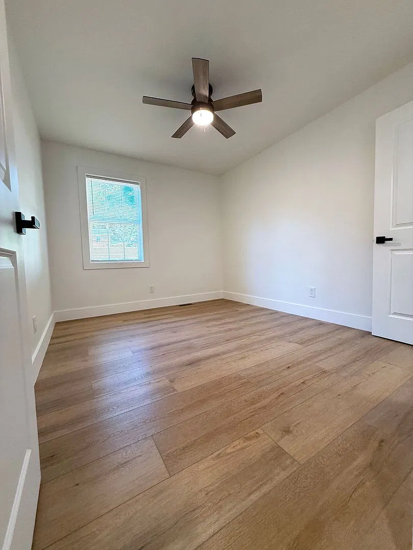 125 Guest Dr, Marietta SC — Photo 4