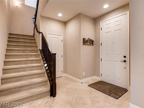 4th image of 12236 Valentia Hills Ave
