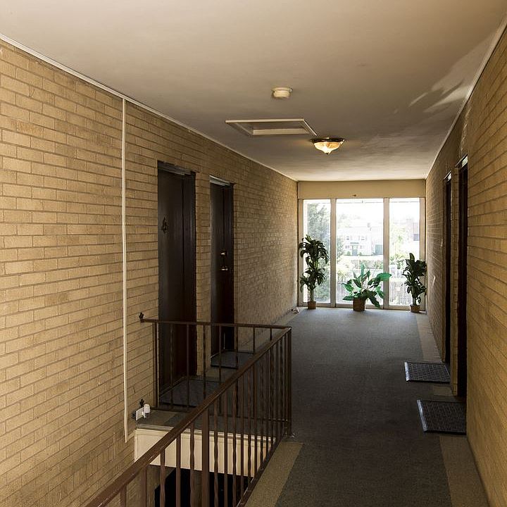 1st image of 401 Elder Dr APT 8