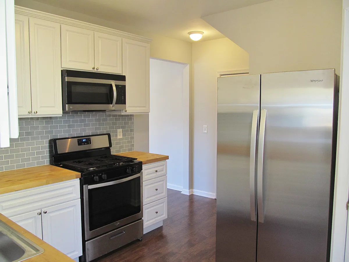 Building Photo - 281 S Washington Ave #1