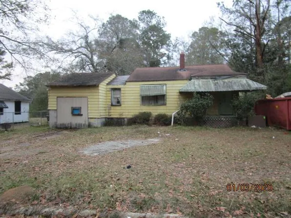 810 9th Ave NW, Moultrie, GA 31768