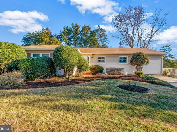 4305 Ivanhoe Pl, Alexandria, VA 22304