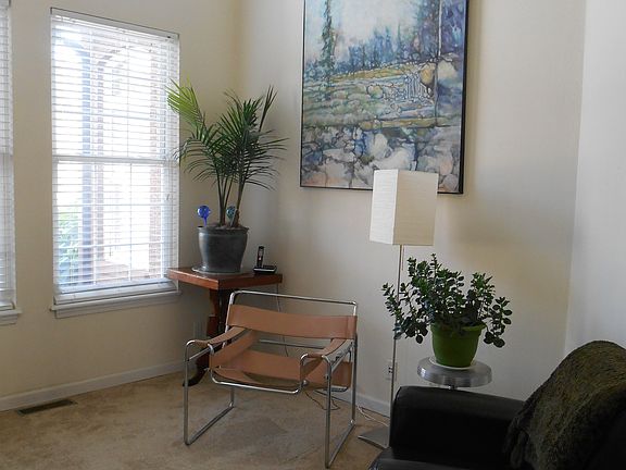 Formal Dining Room/Library