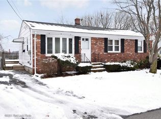 107 Sunbury St, Providence, RI 02908