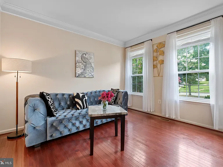 11810 Tregiovo Pl — Photo 10