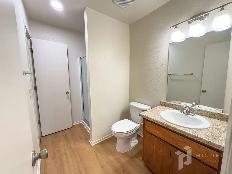 Amanda Place Apartments — Photo 48