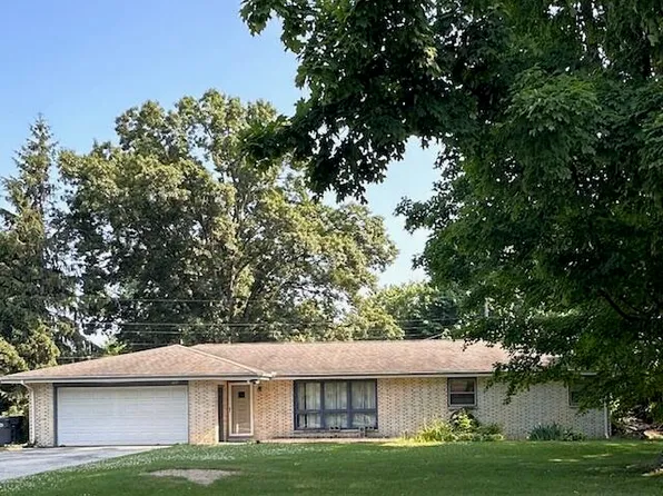 793 Lattimer Dr, Saint Joseph, MI 49085