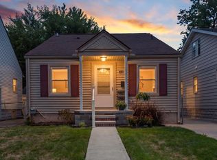 695 E Webster St, Ferndale, MI 48220