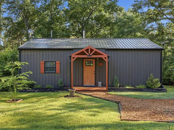 22 Deercrest Ln, Murray, KY 42071