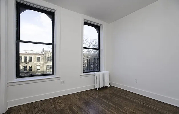 Rented by OGI Management | media 30