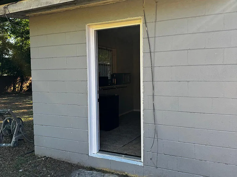 5040 Tallyho Ave — Photo 3