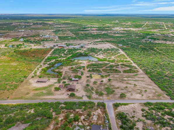 485 Las Lomas Rd, Laredo, TX 78043