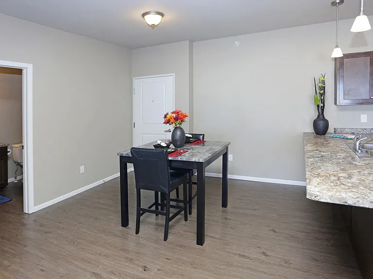 Brookledge Apartments — Photo 29