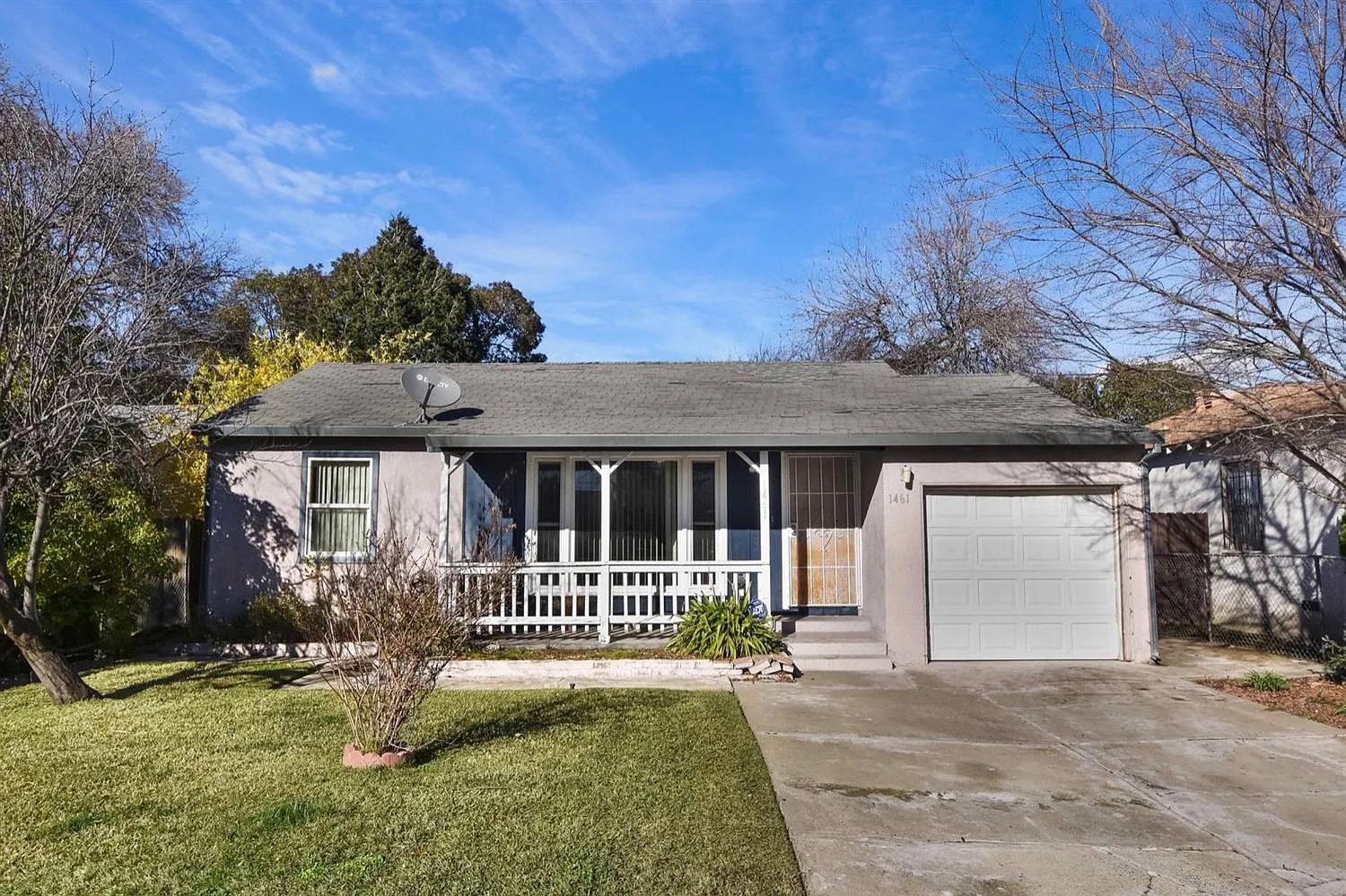 1461 McAllister Ave photo 1