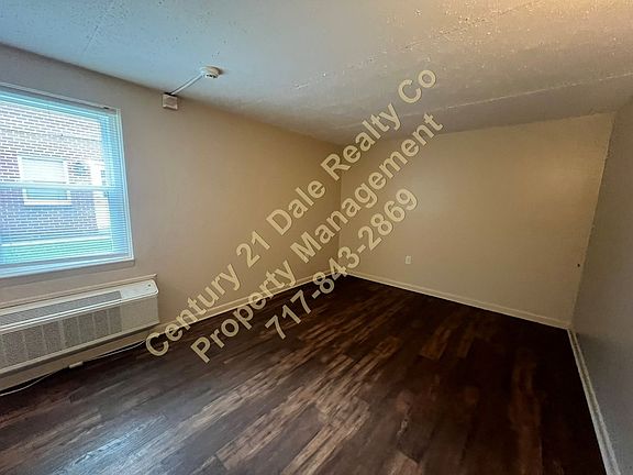 5th image of 3522 E Market St #1