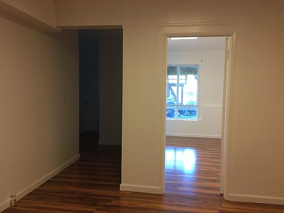 4th image of 1309 Aspen Dr