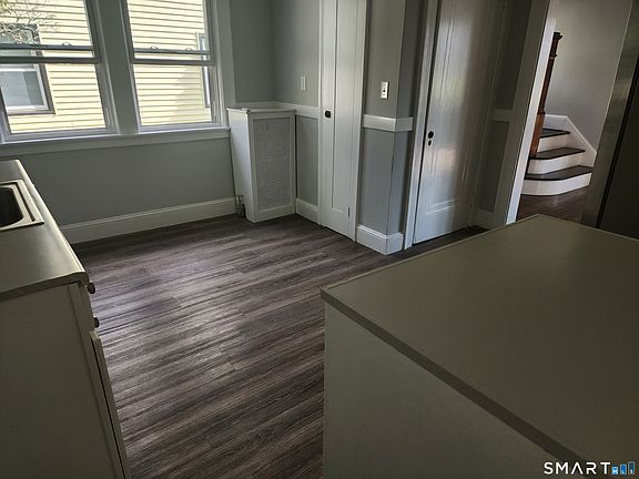 4th image of 37 Brady Avenue